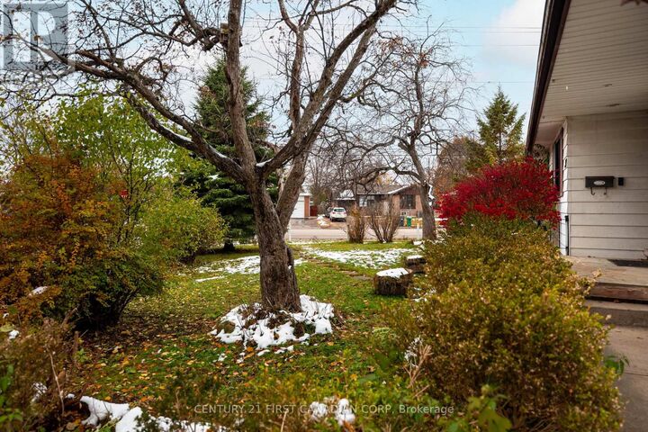 Property Photo:  37 McLaughlin Road North  ON L6X 1Y9 