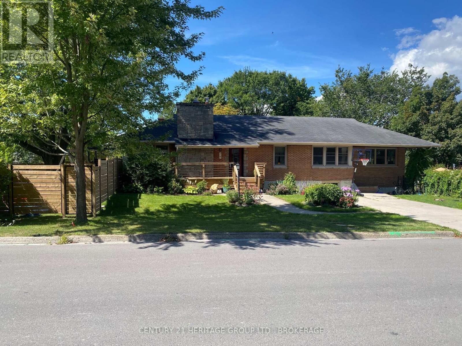 Property Photo:  74 McMichael Street  ON K7M 1N2 