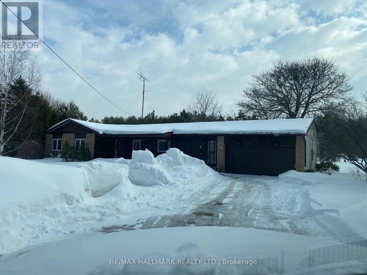 Property Photo:  4749 Aurora Road East  ON L4A 3J8 