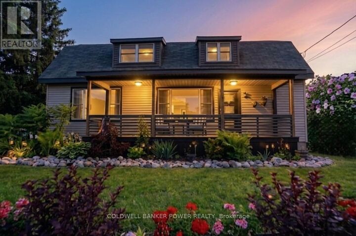 Property Photo:  32 Ann Street  ON N0M 1B0 