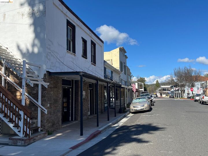 Property Photo:  18202 Main St  CA 95327 