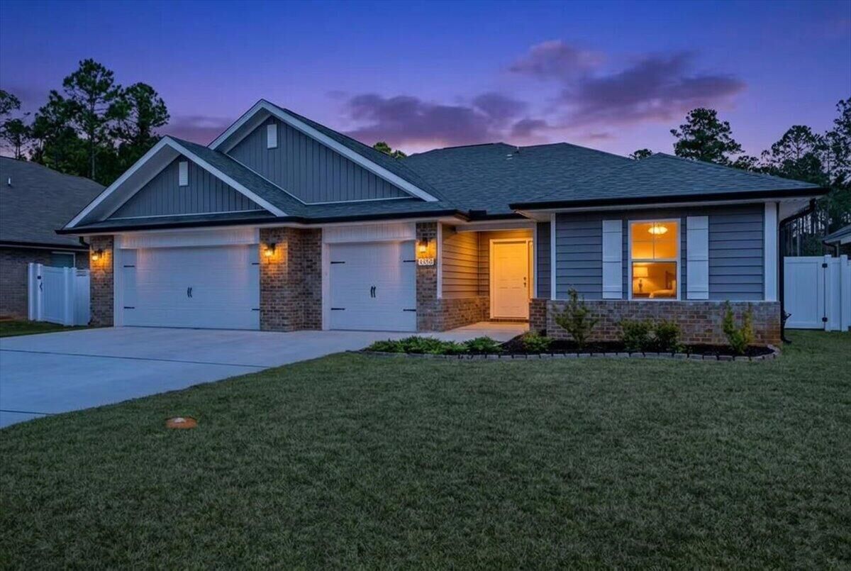 Property Photo:  9586 Creets Landing Drive Cl07  FL 32566 