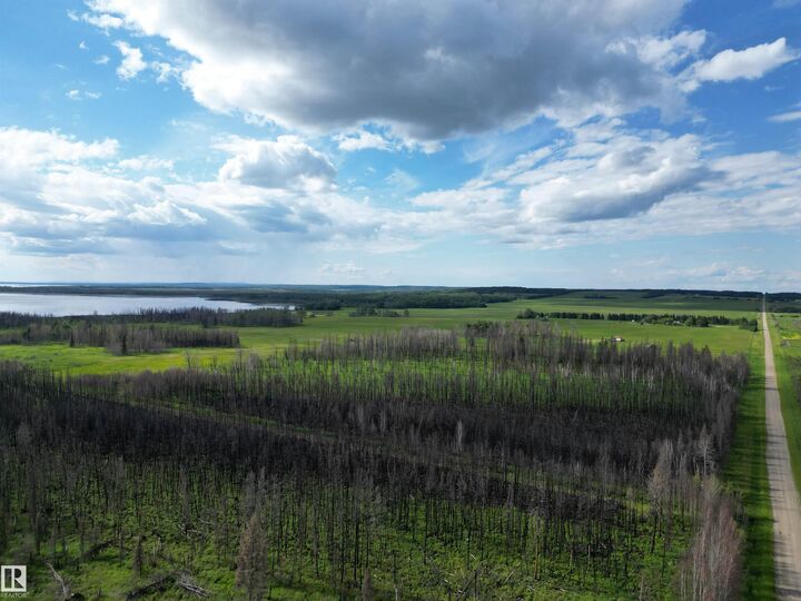 Property Photo:  54014 Range Road 93  AB T0E 2M0 