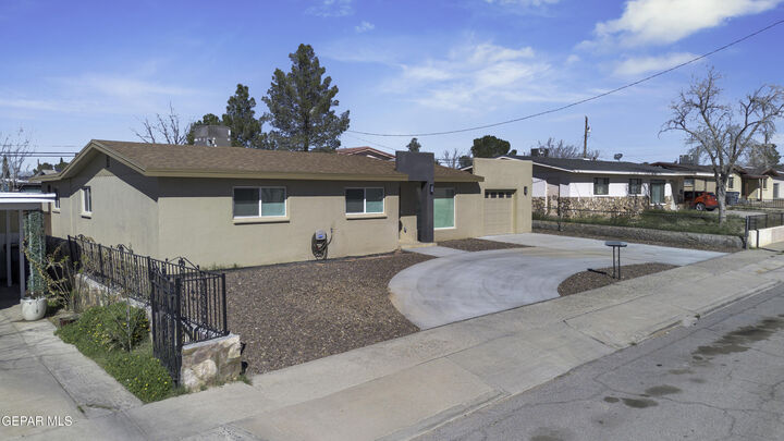 Property Photo:  945 Richard Drive  TX 79907 