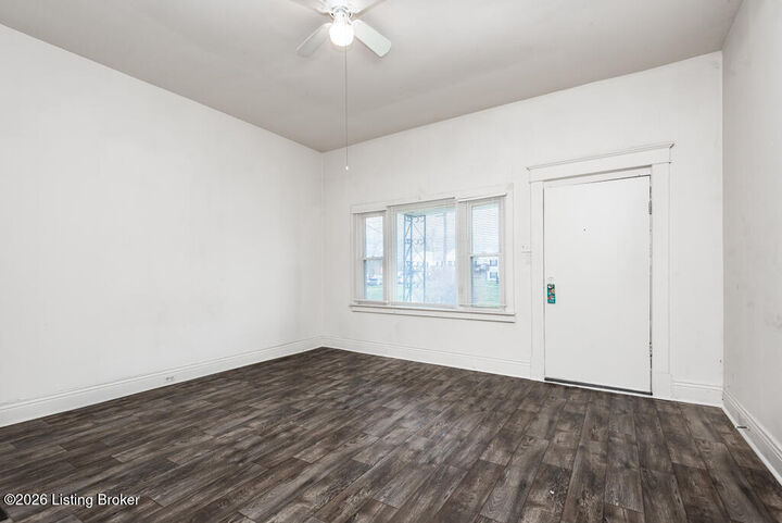 Property Photo:  3026 Grand Ave  KY 40211 