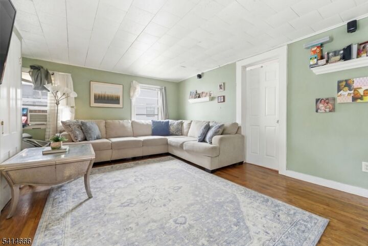 Property Photo:  302 Oswald Pl  NJ 07088 