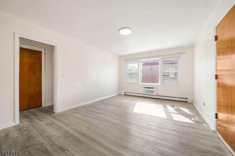 Property Photo:  207 Park Ave C1  NJ 07073 