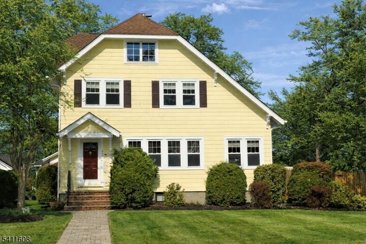 Property Photo:  606 Dorian Rd  NJ 07090 