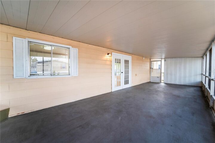 Property Photo:  730 NW 214th Avenue  FL 33029 