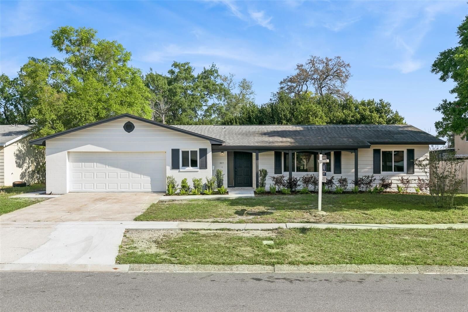Property Photo:  5511 Oakfield Street  FL 32808 