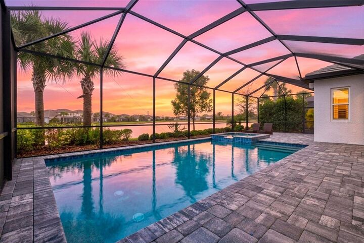 Property Photo:  6152 Lungo Lago Drive  FL 34241 