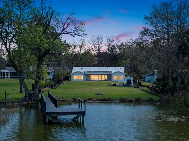 Property Photo:  1021 Temple Grove Place  FL 34787 