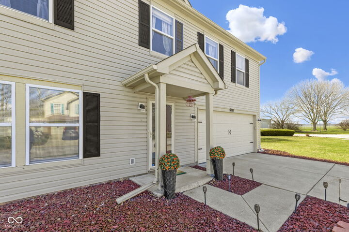 Property Photo: 7435 Bluebird Court IN 46254