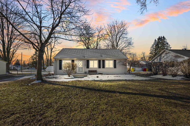 Property Photo: 7340 Smale Street MI 48094