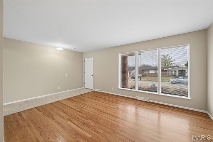 Property Photo:  3237 Yorkchester Drive  MO 63129 