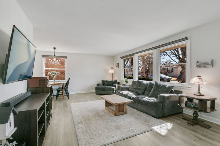 Property Photo:  9512 Jefferson Avenue  IL 60513 