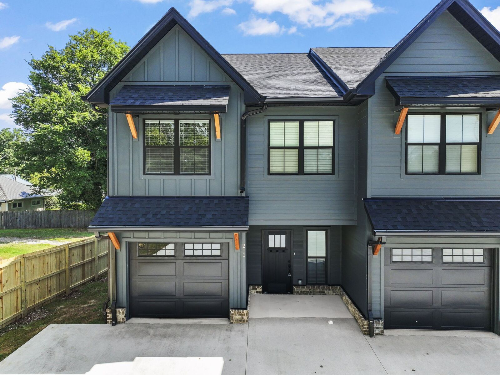 Property Photo: 213 S Porter St TN 37398