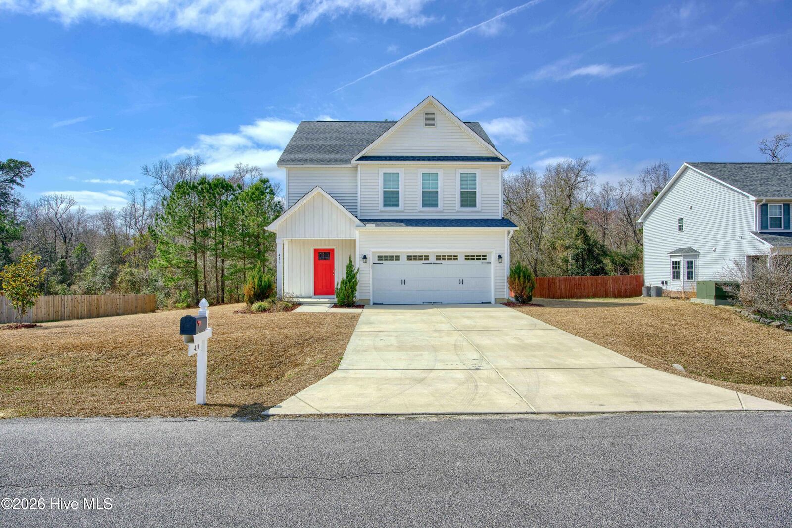 Property Photo:  410 Sundown Court  NC 28539 