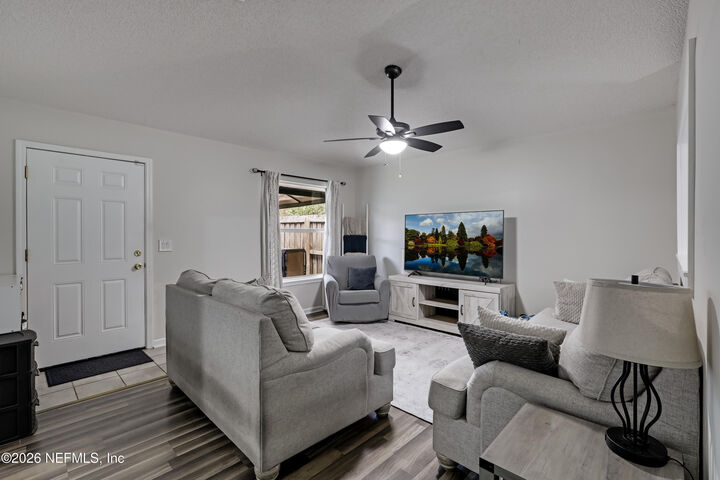 Property Photo:  11187 Mikris Drive N  FL 32225 