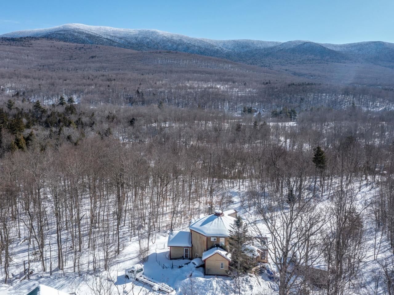 Property Photo: 298 Biddle Road VT 05443