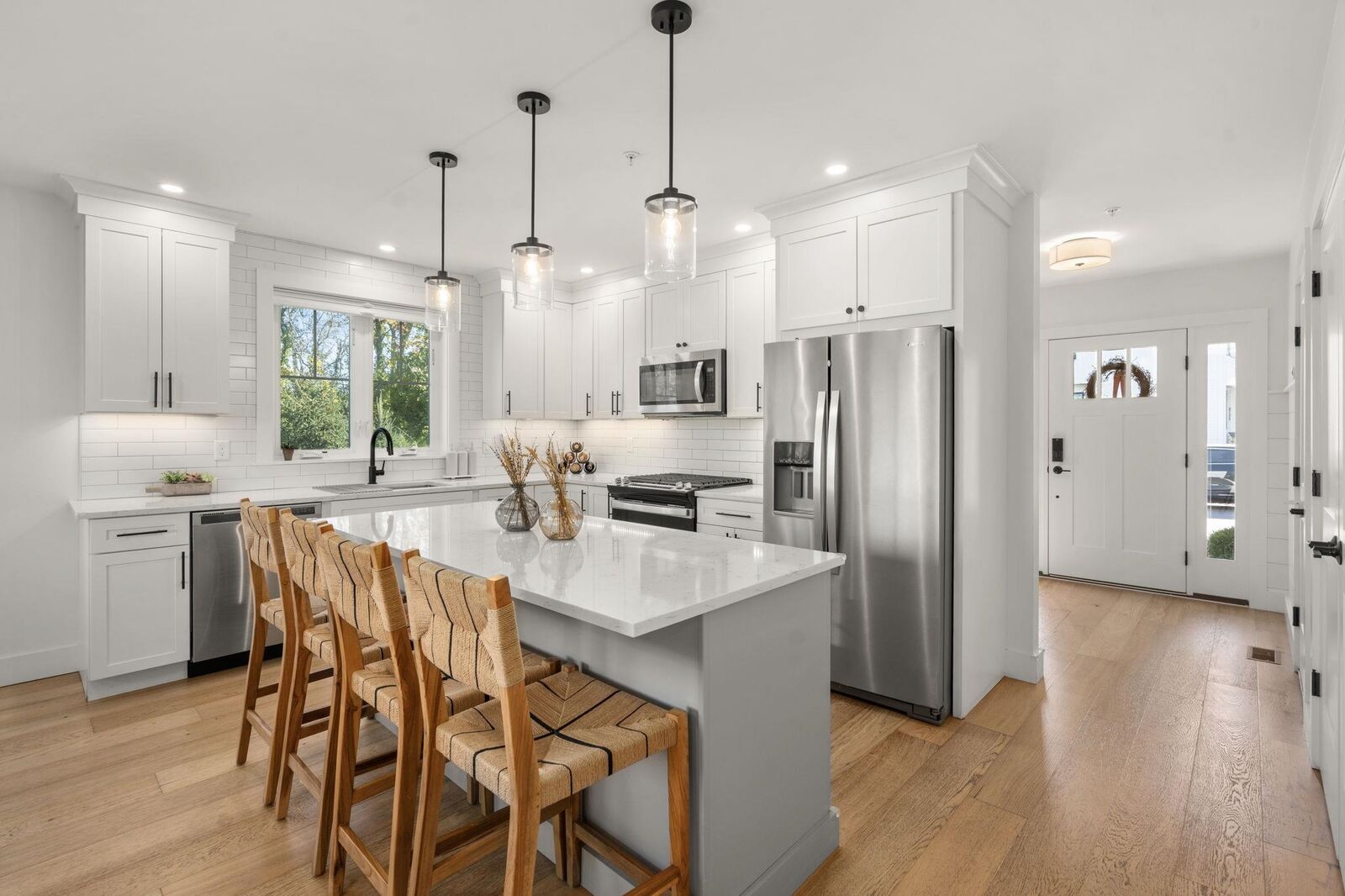 Property Photo:  12 Founders Square  NH 03840 