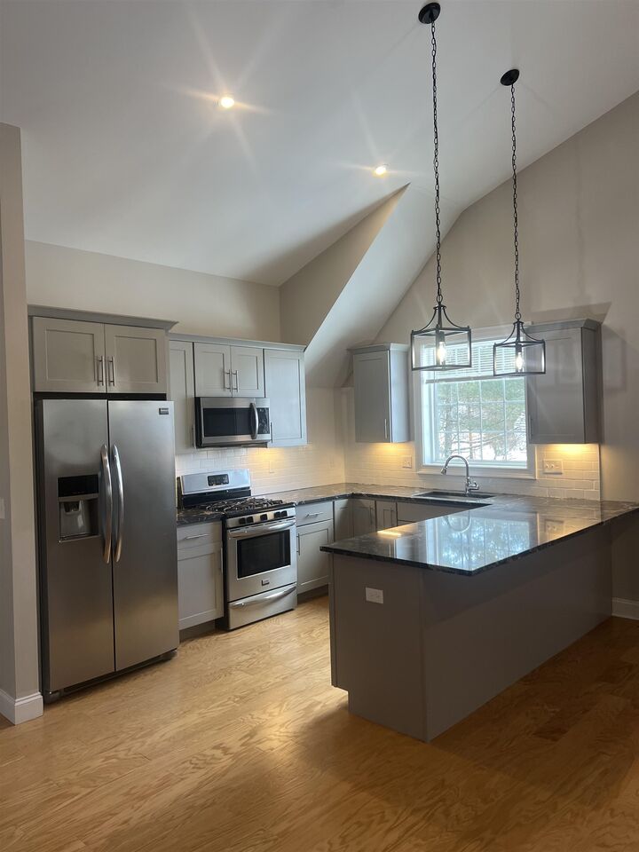 Property Photo: 17 Cottage Park Drive NH 03820