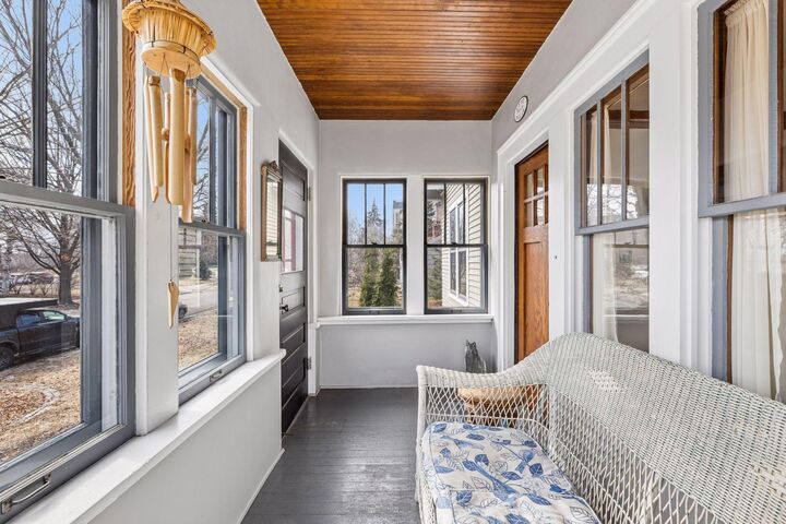 Property Photo:  2223 Stewart Avenue  MN 55116 