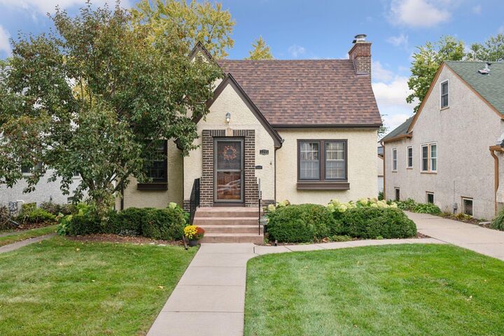 Property Photo:  5545 Aldrich Avenue S  MN 55419 