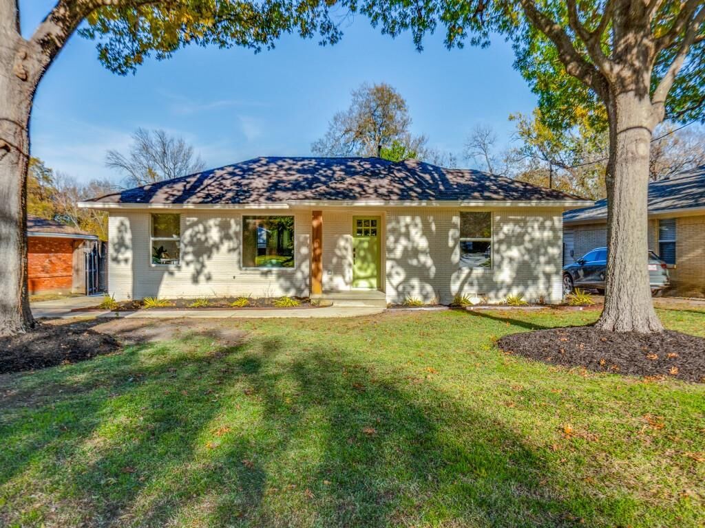 Property Photo:  6611 Blessing Drive  TX 75214 