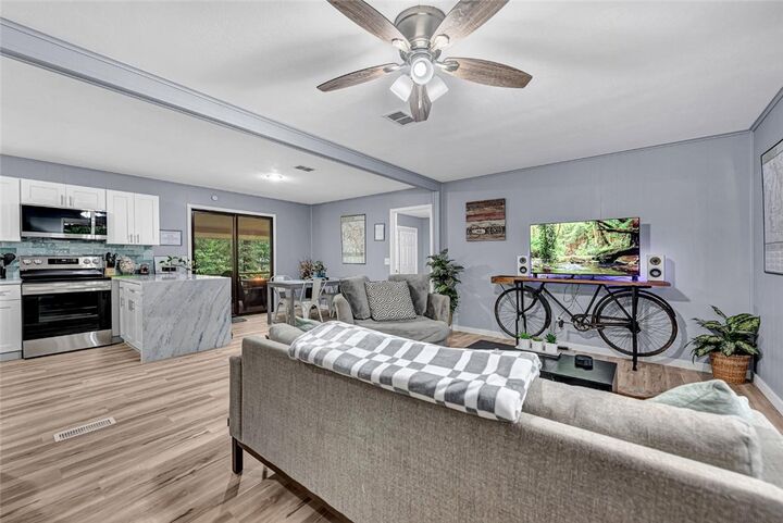 Property Photo:  6 Ipswich Drive  AR 72714 