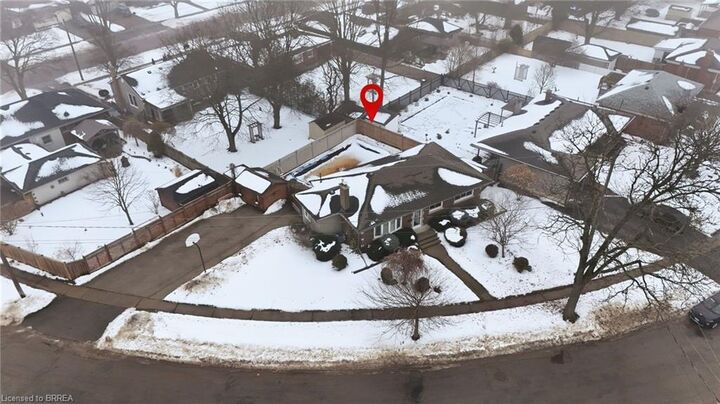 Property Photo: 37 Hillier Crescent ON N3R 1X3