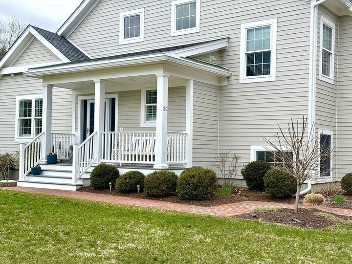 Property Photo:  20 Split Rock Ln  MA 02739 