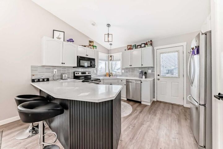 Photo de la propriété:  119 Kirkland Close  AB T4P 4A4 