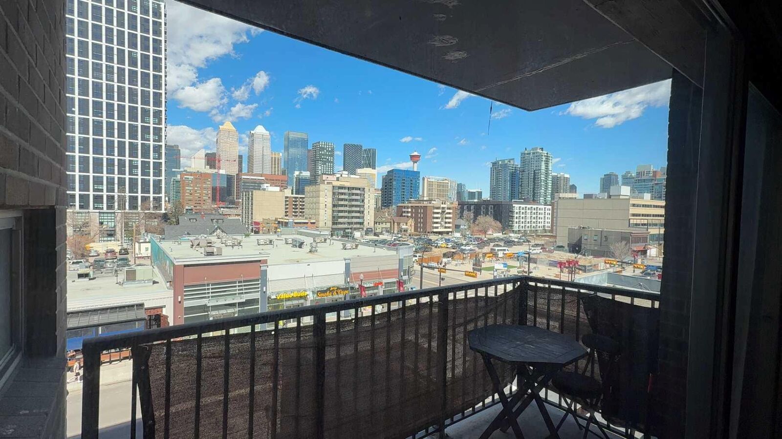 Property Photo: 515 17 Avenue SW 5E AB T2S 0A9