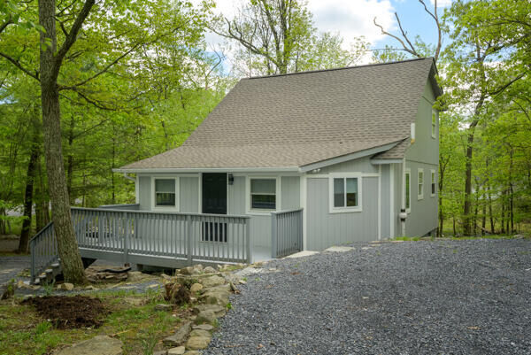 Property Photo: 117 Clifton Drive PA 18324