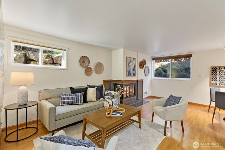 Property Photo:  2626 E Madison Street 8  WA 98112 