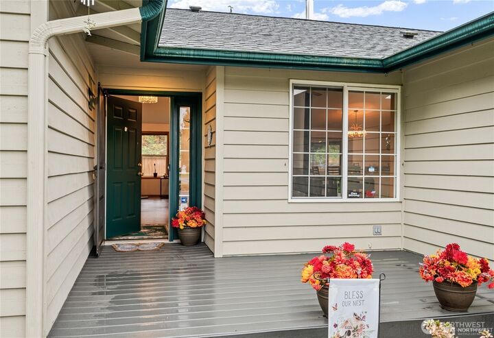 Property Photo: 21211 89th Avenue NE WA 98223