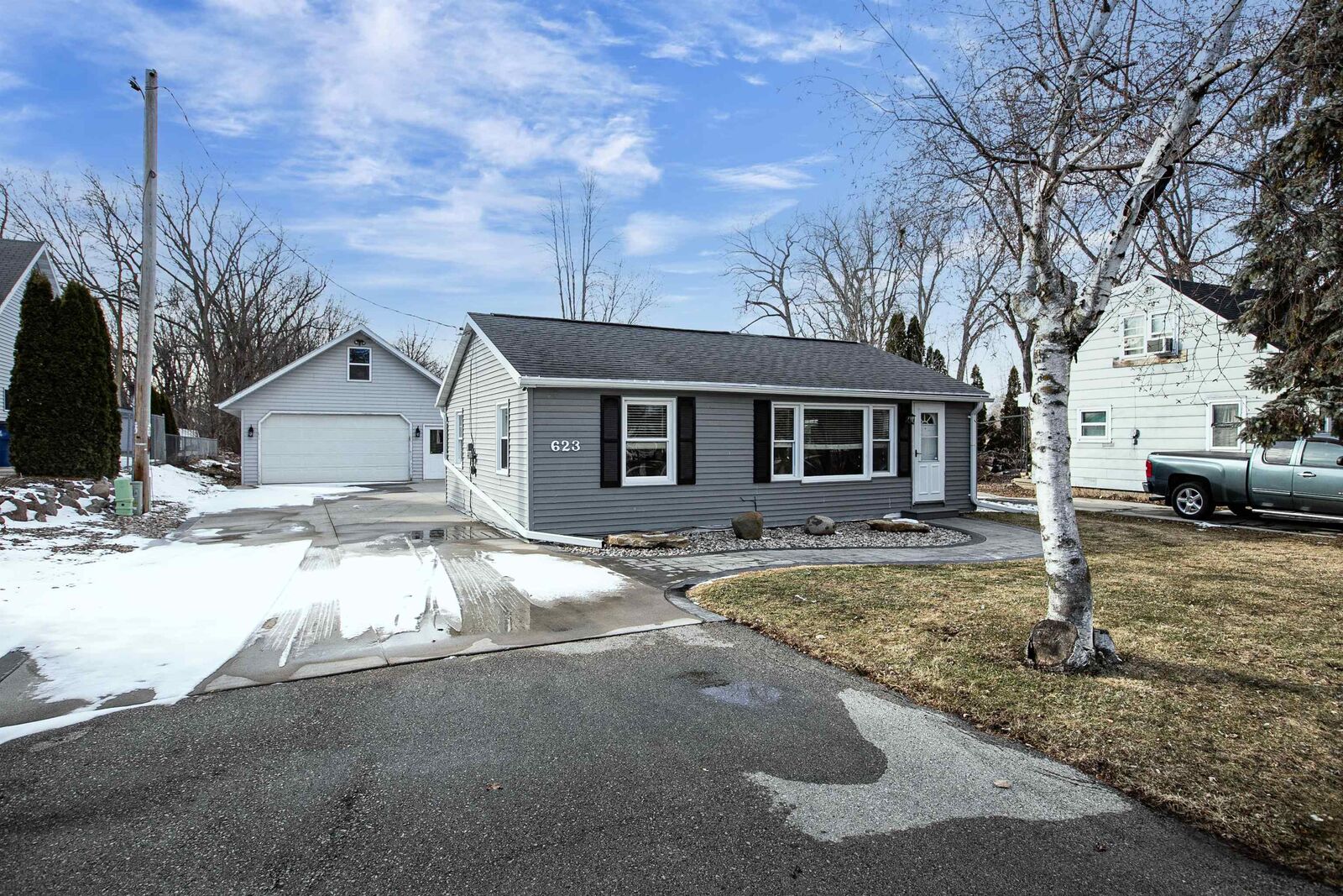 Property Photo:  623 Hunters Point Road  WI 54956 