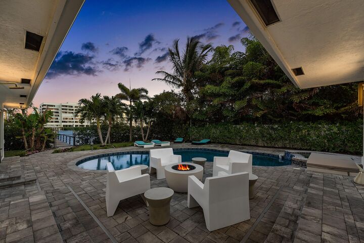 Property Photo:  820 N Atlantic Drive  FL 33462 