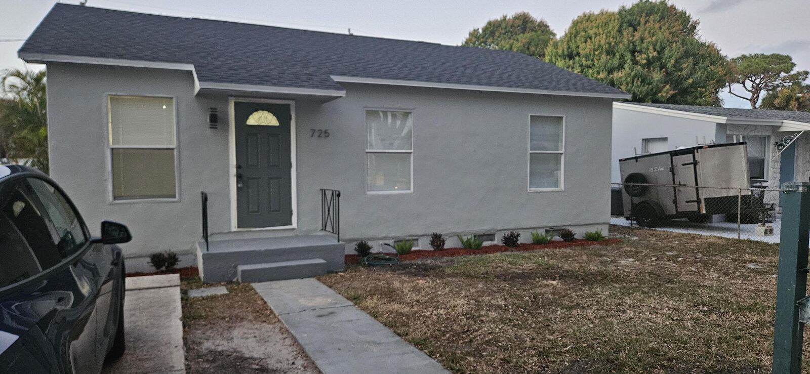 Property Photo: 725 Nathan Hale Road FL 33405