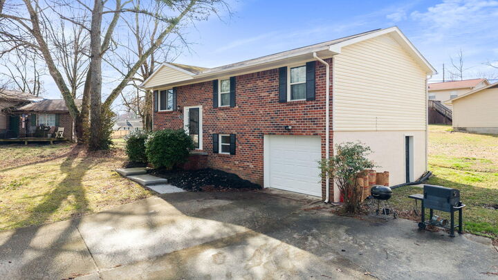 Property Photo:  2234 Basswood Place SE  TN 37323 
