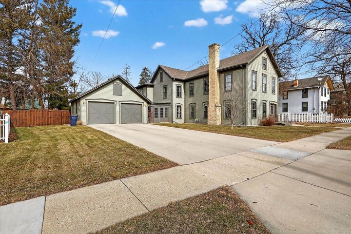 Property Photo:  611 East Court Street  WI 53545 