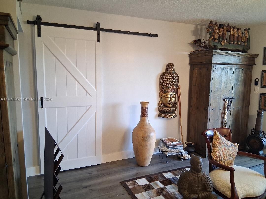 Property Photo:  1000 St Charles Pl 609  FL 33026 