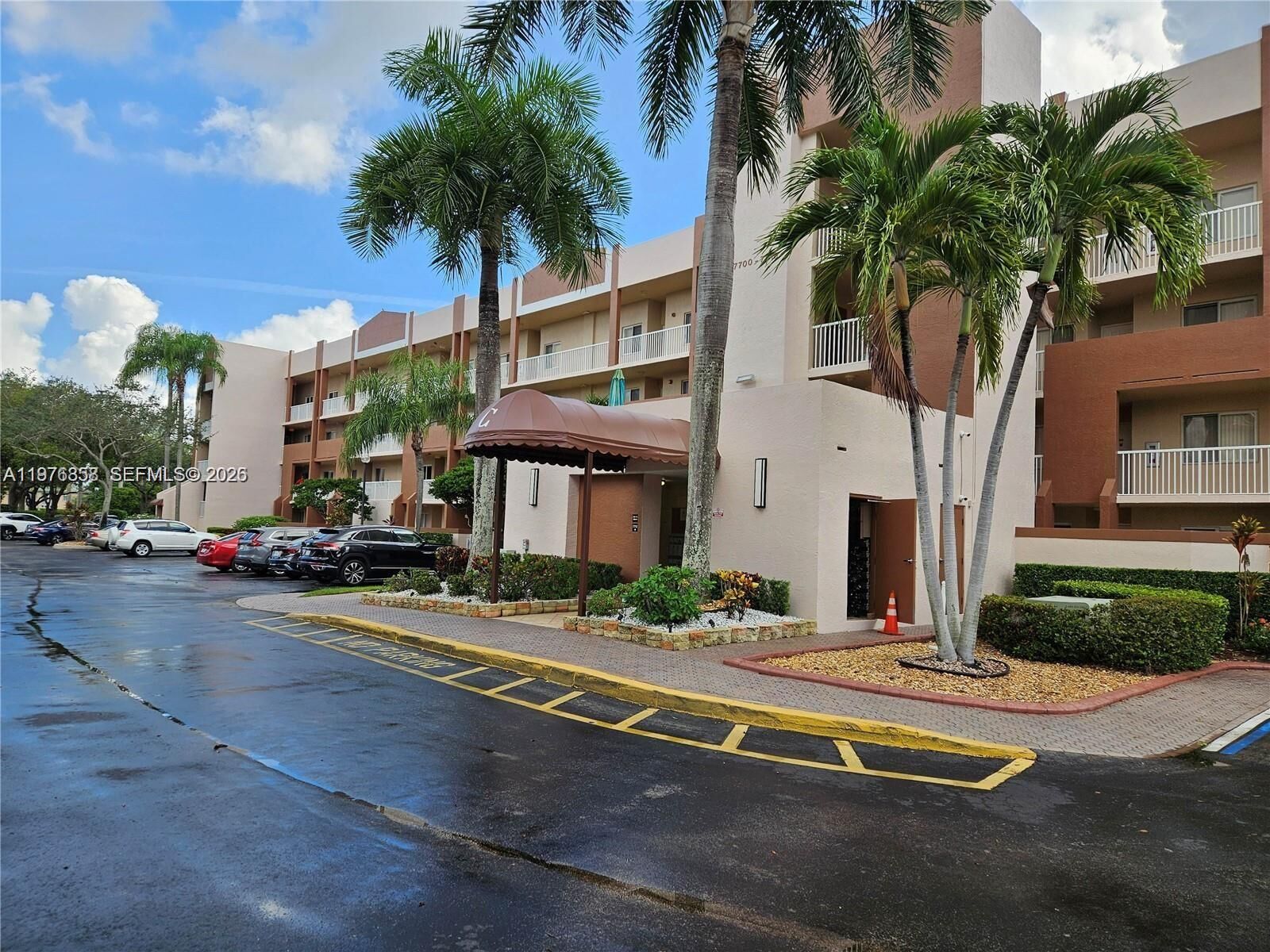 Property Photo:  7730 Granville Dr 202  FL 33321 