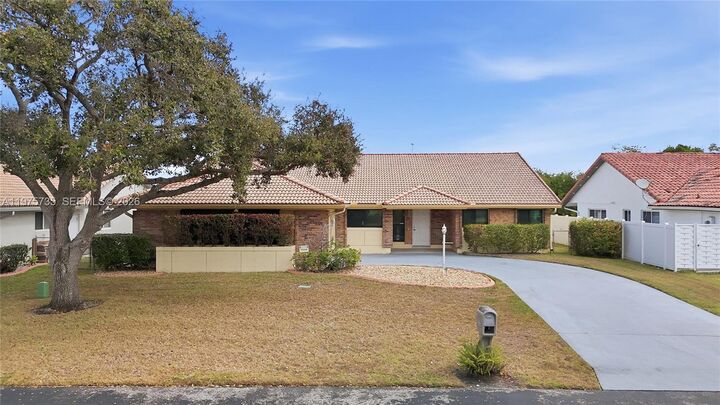 Property Photo:  5250 King Arthur Ave  FL 33331 