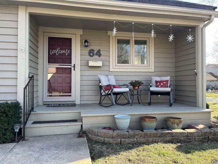 Property Photo:  64 SW Pepper Tree Ln  KS 66611 