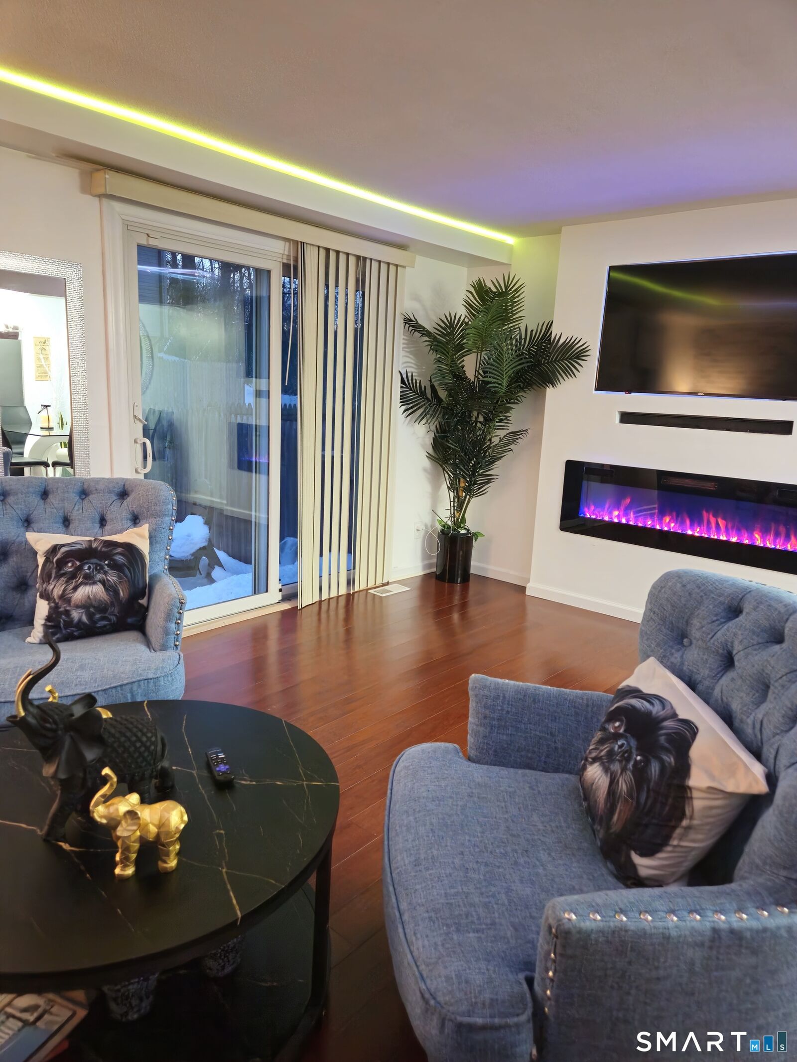 Property Photo:  187 High Top Circle West 187  CT 06514 