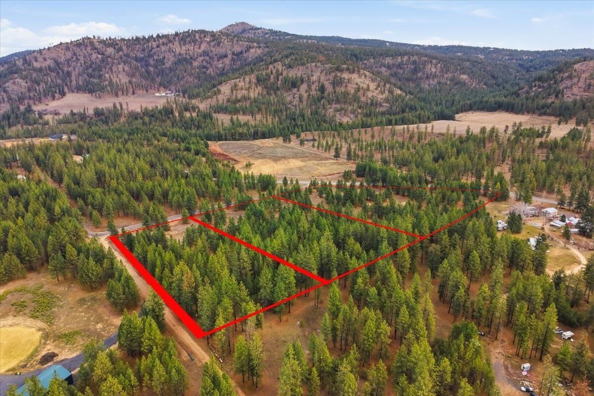 Property Photo: 65xx Whispering Pines Way Lot #3 WA 99026