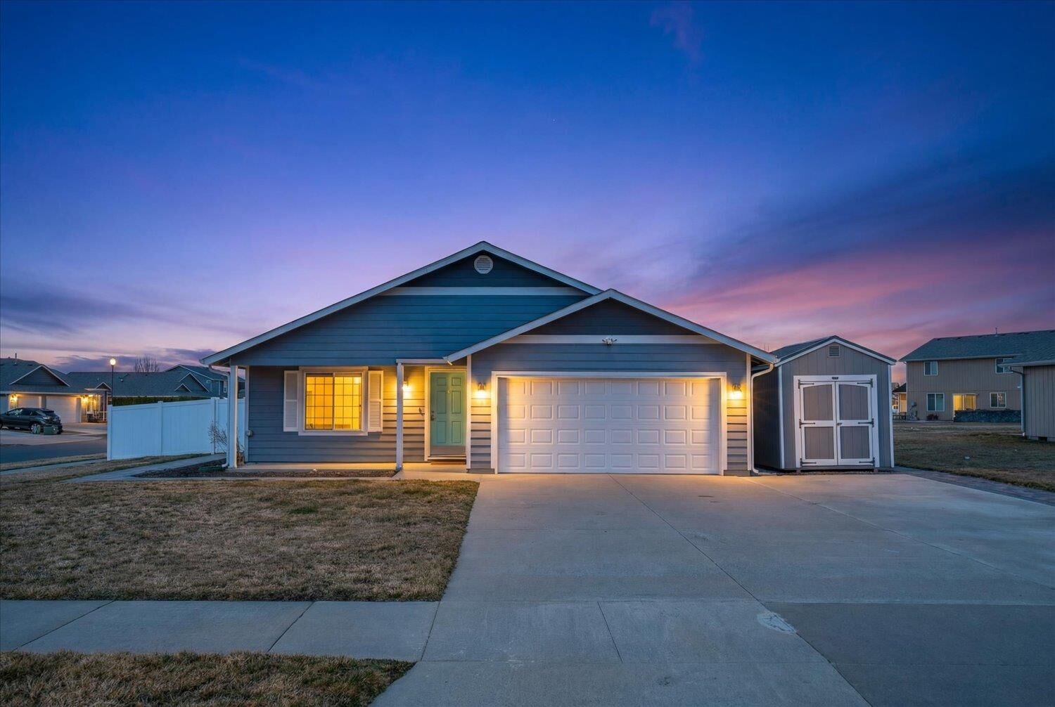 Property Photo: 9426 W Claire Ave WA 99004