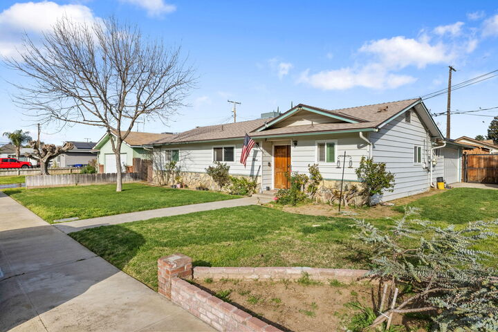 Property Photo:  509 S Orange Avenue  CA 93221 